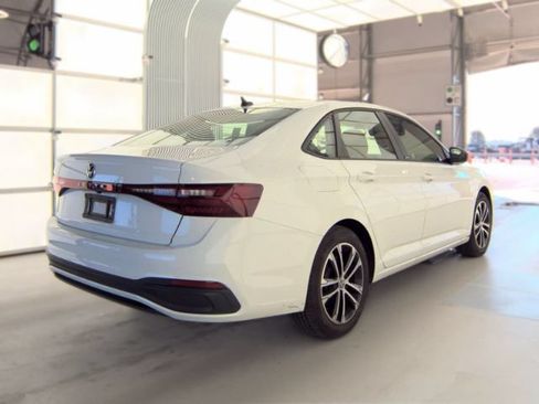 Used 2025 Volkswagen Jetta Sport FWD image 4