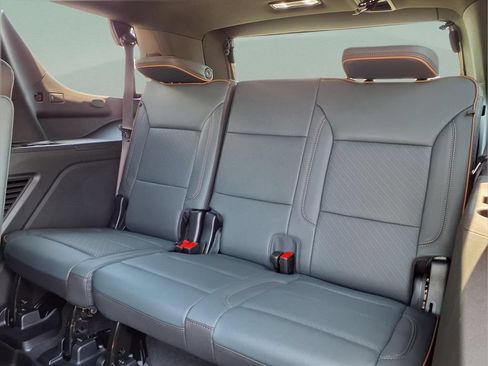 New 2026 GMC Yukon AT4 w/ AT4 Premium Package AWD/4WD image 17