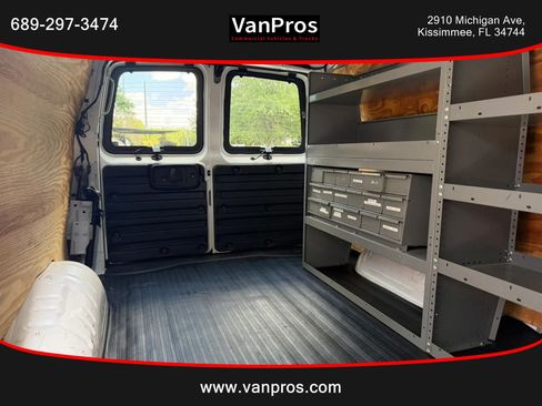 Used 2014 Chevrolet Express 2500 RWD image 16