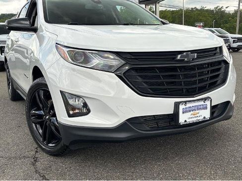 Used 2020 Chevrolet Equinox LT w/ Sport Edition AWD/4WD image 2