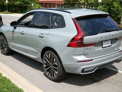 New 2026 Volvo XC60 B5 Ultra w/ Climate Package AWD/4WD image 7