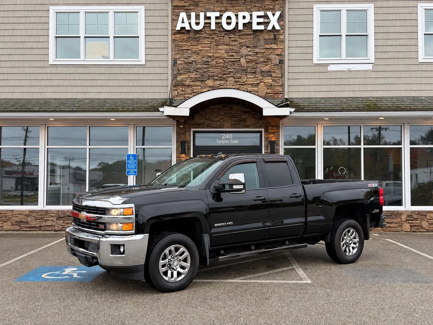 Used 2016 Chevrolet Silverado 2500 LT AWD/4WD image 1