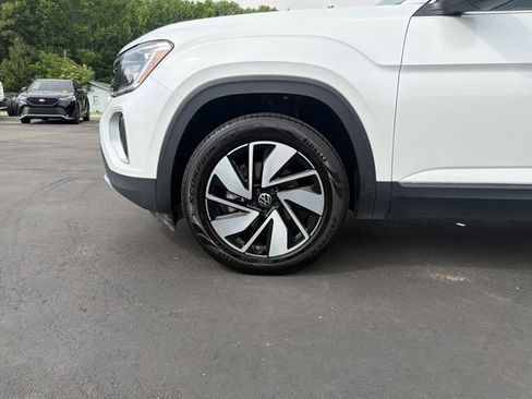 Used 2024 Volkswagen Atlas SEL AWD/4WD image 30