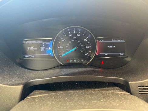 Used 2019 Ford Explorer XLT w/ Equipment Group 202A FWD image 20