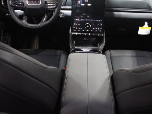 New 2026 GMC Terrain AT4 AWD/4WD image 30