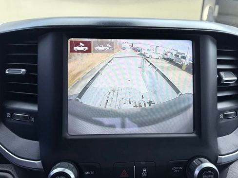 Used 2020 RAM 3500 Big Horn w/ Level 2 Equipment Group image 17