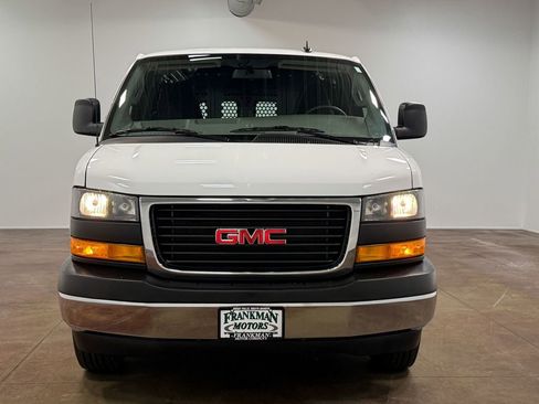 Used 2024 GMC Savana 2500 w/ Driver Convenience Package image 33