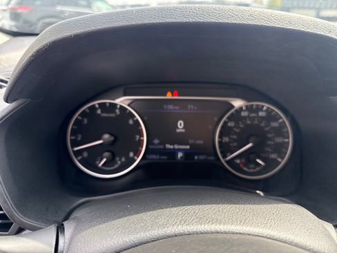 Used 2022 Nissan Altima 2.5 SV image 15