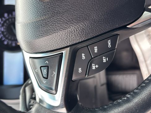 Used 2024 Ford Edge SEL image 14