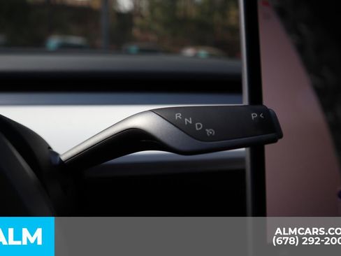 Used 2024 Tesla Model Y Performance image 32