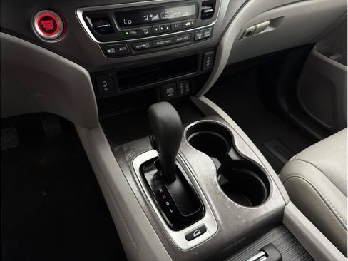 Used 2017 Honda Pilot EX-L image 18