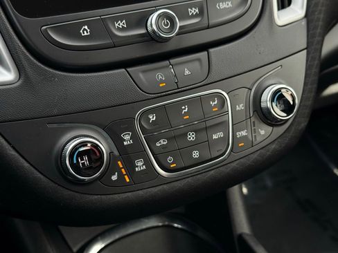 Used 2024 Chevrolet Malibu LT image 29