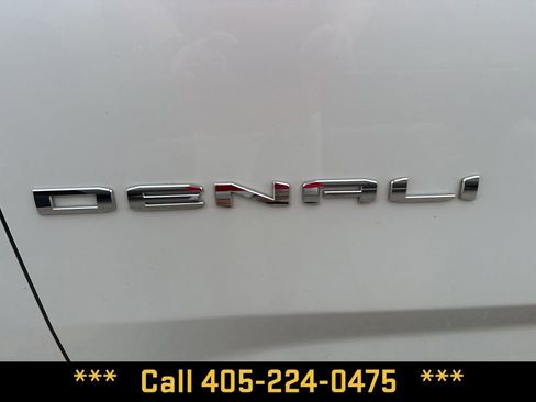 Used 2024 GMC Yukon XL Denali Ultimate AWD/4WD image 15