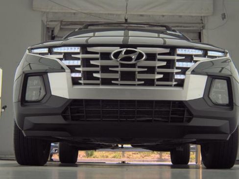 Used 2024 Hyundai Santa Cruz SEL w/ Activity Package FWD image 3