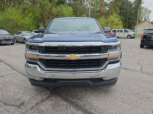 Used 2017 Chevrolet Silverado 1500 W/T w/ Trailering Package RWD image 2