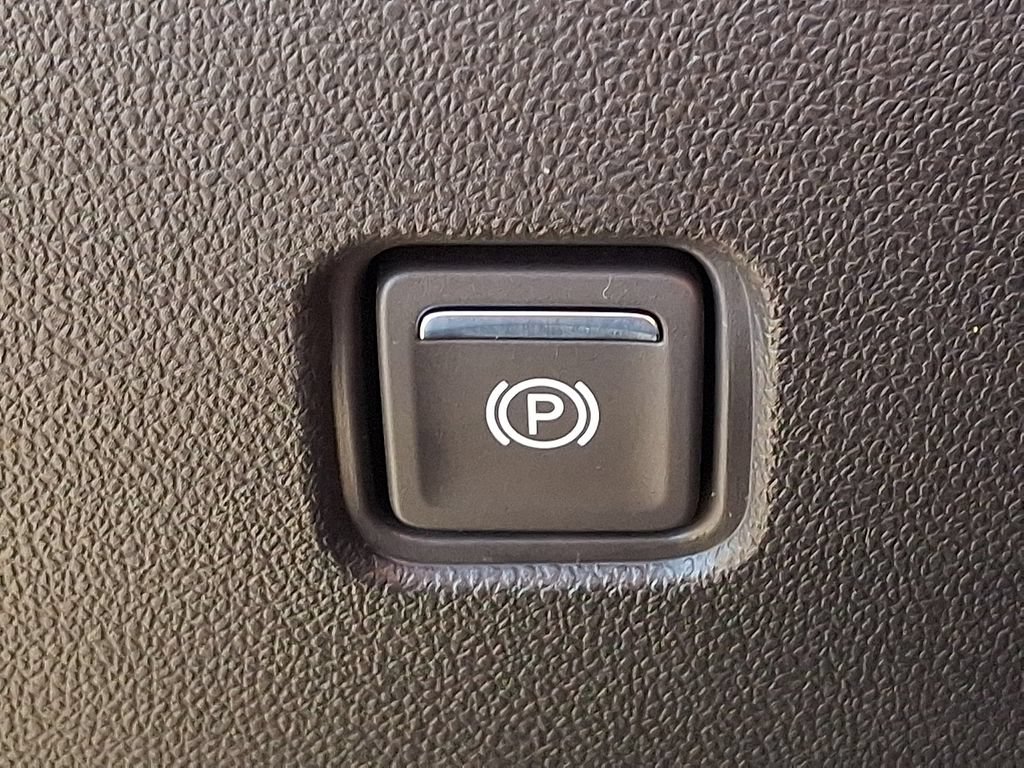 Used 2024 Chevrolet Blazer LT w/ Convenience Package FWD image 24