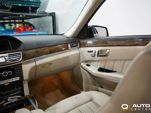 Used 2014 Mercedes-Benz E 250 E 250 Base BlueTEC® 4MATI image 22