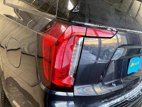 Used 2023 GMC Yukon XL Denali Ultimate image 35