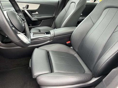 Used 2025 Mercedes-Benz CLA 250 image 17