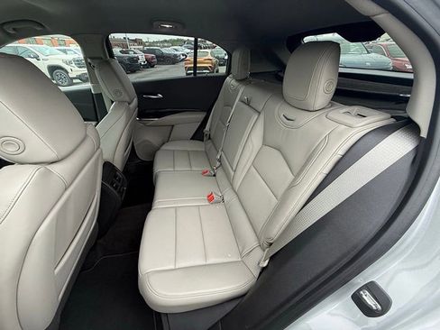 Used 2019 Cadillac XT4 Premium Luxury w/ Enhanced Visibility Package AWD/4WD image 13