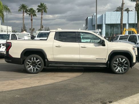 New 2026 GMC Sierra EV Elevation AWD/4WD image 3