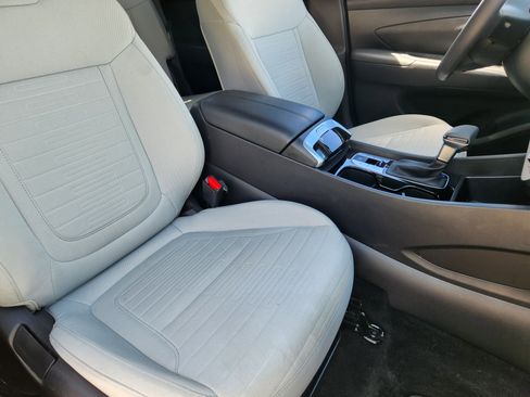 Certified 2025 Hyundai Santa Cruz SE AWD/4WD image 16