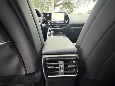 Used 2025 Lexus NX 350 F Sport AWD/4WD image 36