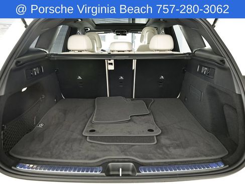 Used 2025 Mercedes-Benz GLC 300 4MATIC image 35