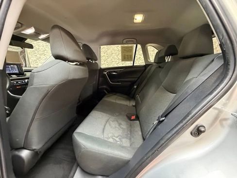 Used 2022 Toyota RAV4 XLE AWD/4WD image 12