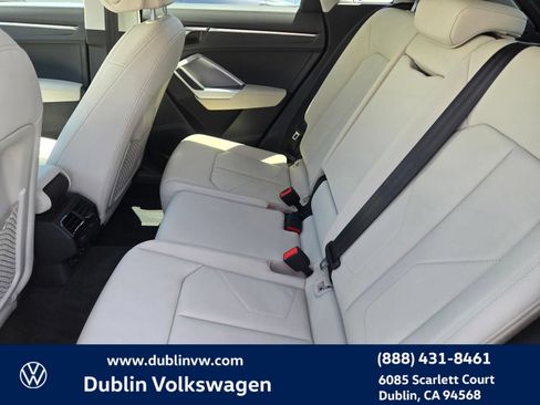 Used 2021 Audi Q3 2.0T Premium w/ Convenience Package AWD/4WD image 11