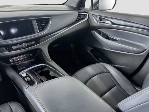 Used 2023 Buick Enclave Essence w/ Sport Touring Edition FWD image 24