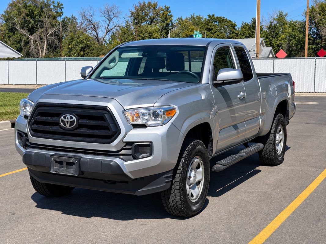 Used 2022 Toyota Tacoma SR w/ SR Convenience Package RWD image 1