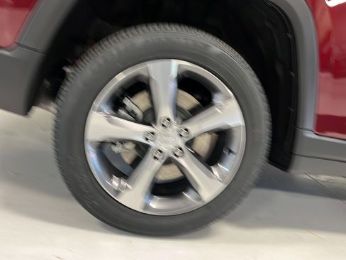 New 2025 Jeep Grand Cherokee L Limited image 29