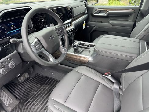 New 2026 Chevrolet Silverado 1500 RST w/ Convenience Package II AWD/4WD image 10