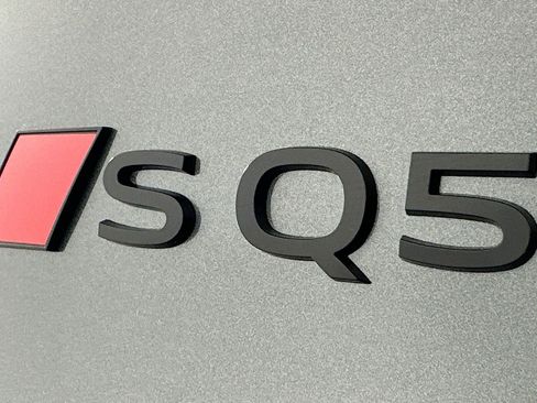 New 2025 Audi SQ5 Premium Plus image 10