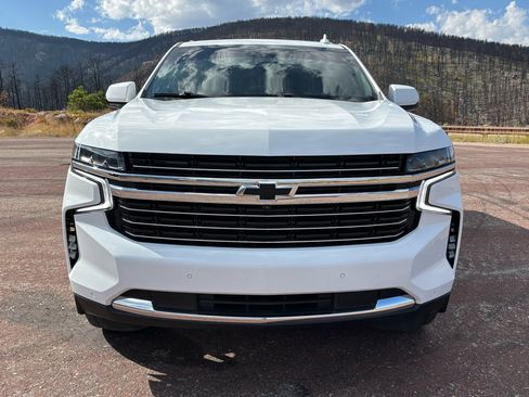 Used 2023 Chevrolet Suburban RST w/ Luxury Package image 8