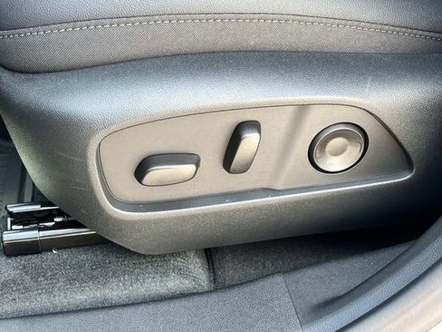 New 2026 Chevrolet Equinox LT image 25