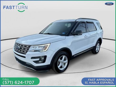 Used 2016 Ford Explorer XLT w/ Equipment Group 201A AWD/4WD image 27