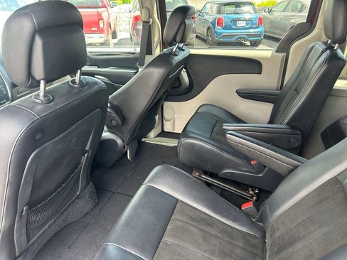 Used 2019 Dodge Grand Caravan SXT FWD image 28