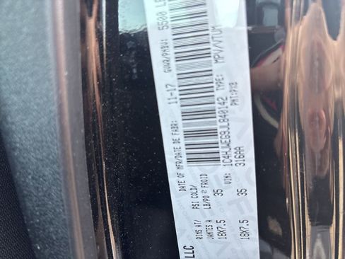 Used 2018 Jeep Wrangler Unlimited Sahara image 7