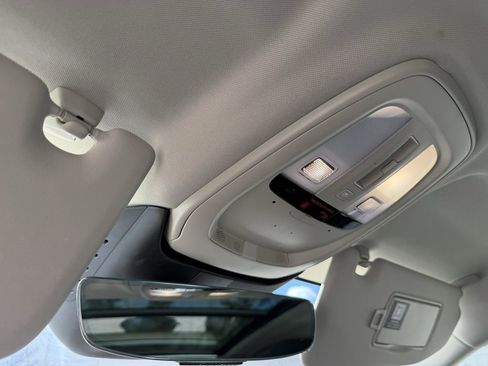 Certified 2025 Volvo V60 B5 Cross Country Plus image 35