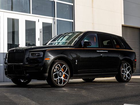 Certified 2024 Rolls-Royce Cullinan Black Badge w/ Driver's Package image 48