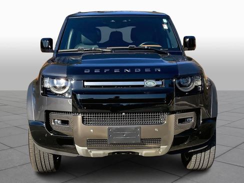 Used 2021 Land Rover Defender 90 X image 3