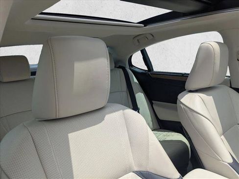 Used 2023 Lexus ES 350 Ultra Luxury w/ Accessory Package (Z2) FWD image 21