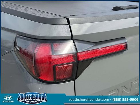 Certified 2024 Hyundai Santa Cruz Night AWD/4WD image 10