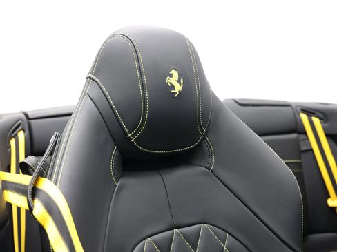 Used 2015 Ferrari California T RWD image 80