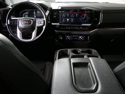 Used 2023 GMC Sierra 1500 SLT AWD/4WD image 20