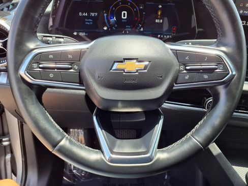 Used 2025 Chevrolet Equinox LT FWD image 19