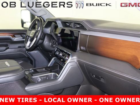 Used 2024 GMC Sierra 2500 Denali w/ Denali Reserve Package image 26
