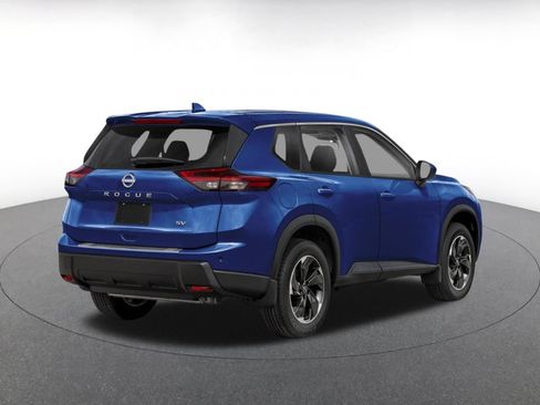 Used 2026 Nissan Rogue SV FWD image 2